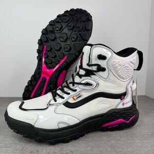 Vans MTE Crestline Gore-Tex 'Pride' Hiking Boots Men's Size 10.5 - White/Black